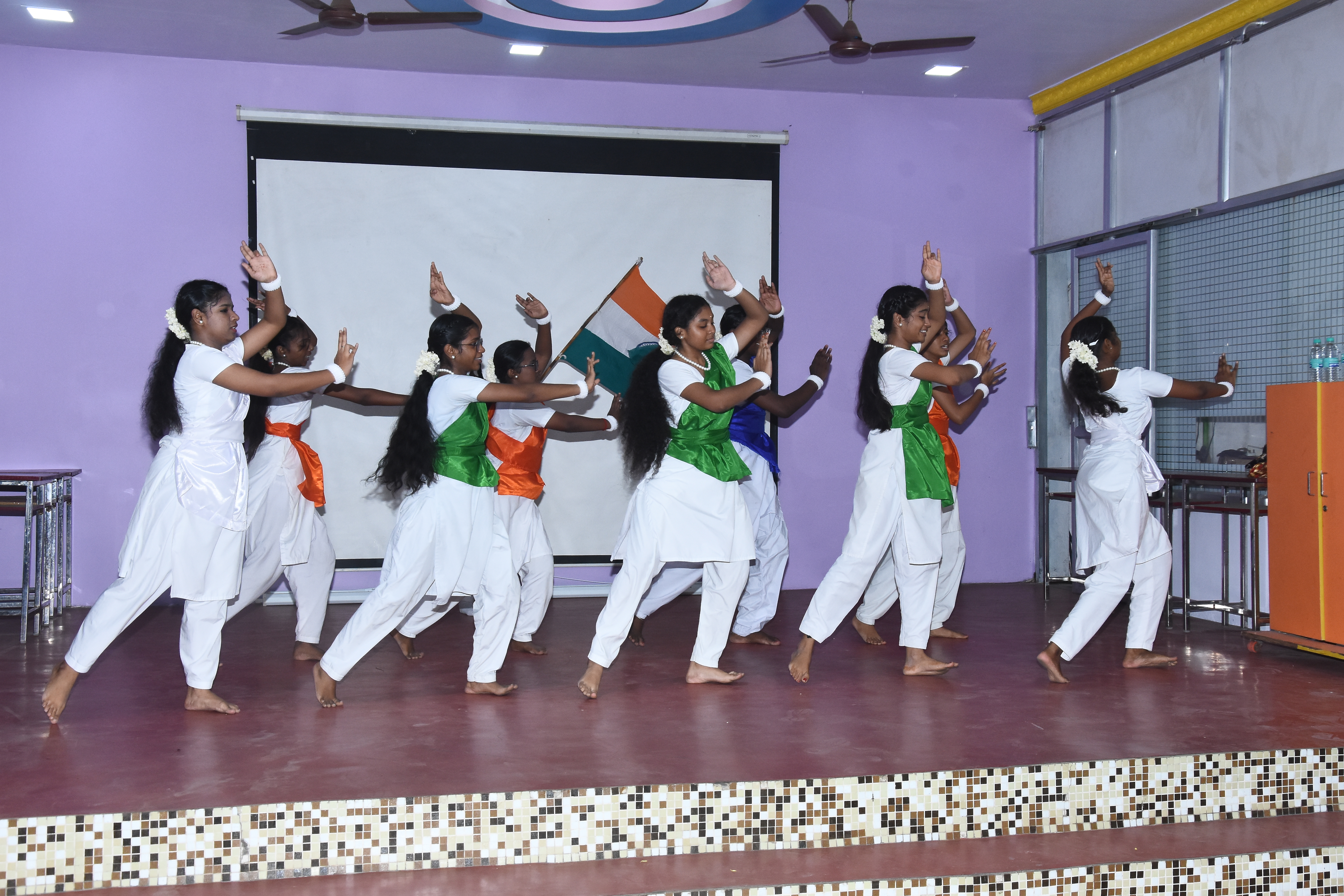 Boys Tour Stage Activity